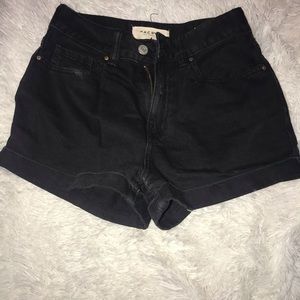 Pacsun black mom shorts